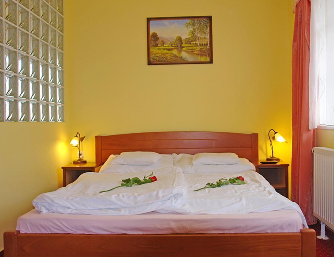 HoldLux Apartmanok Sárvár Extérieur photo