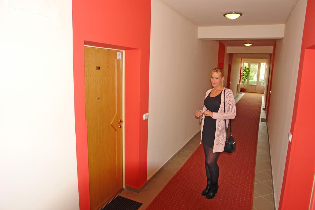 HoldLux Apartmanok Sárvár Extérieur photo