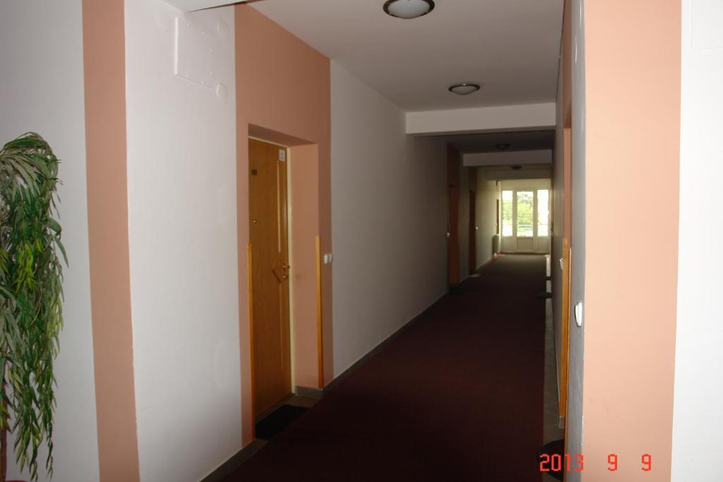 HoldLux Apartmanok Sárvár Extérieur photo
